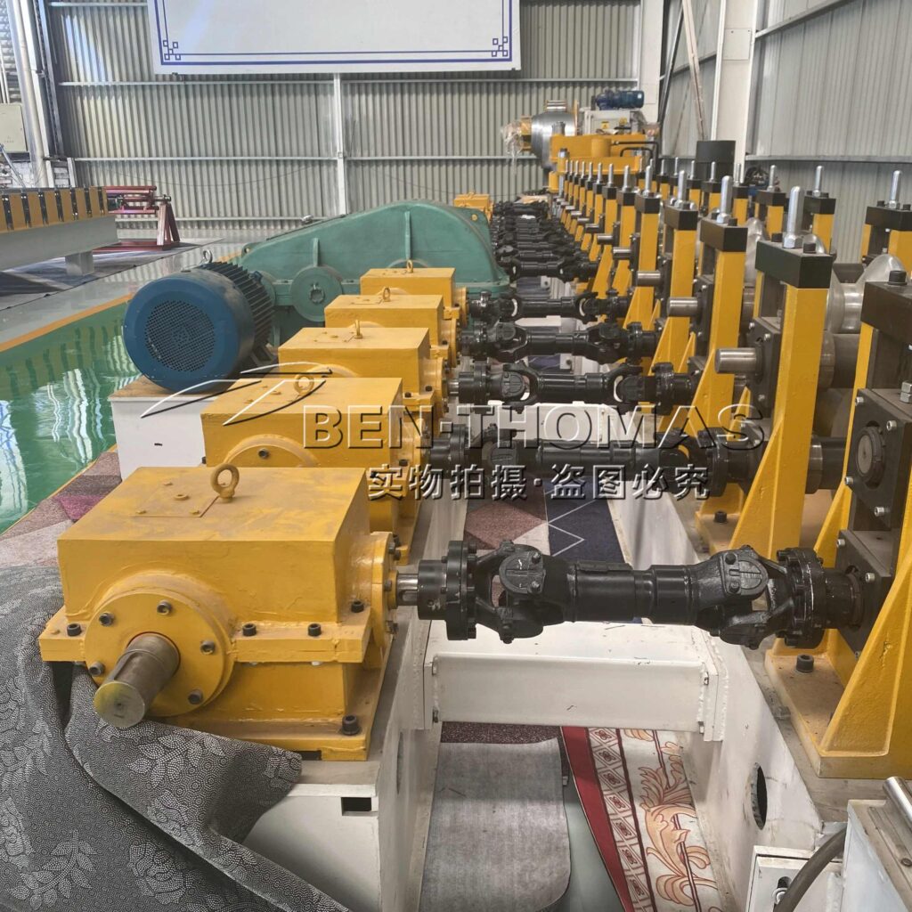 road highway safety guardrail making machine